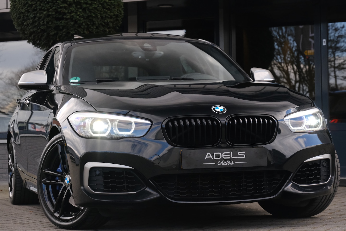 BMW 1-serie - M140i Special Edition 340PK Schuifdak Leder Stuurwielverwarmbaar - AutoWereld.nl