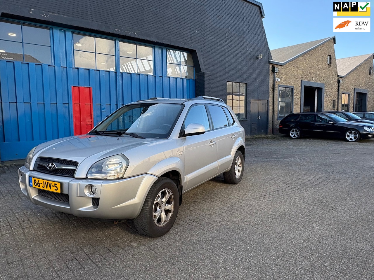 Hyundai Tucson - 2.0i Style Cross Airco - AutoWereld.nl