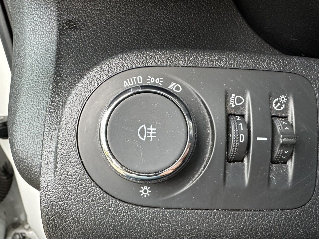 Opel Combo - 1.6D L1H1 Edition+ Navi/Carplay/PDC