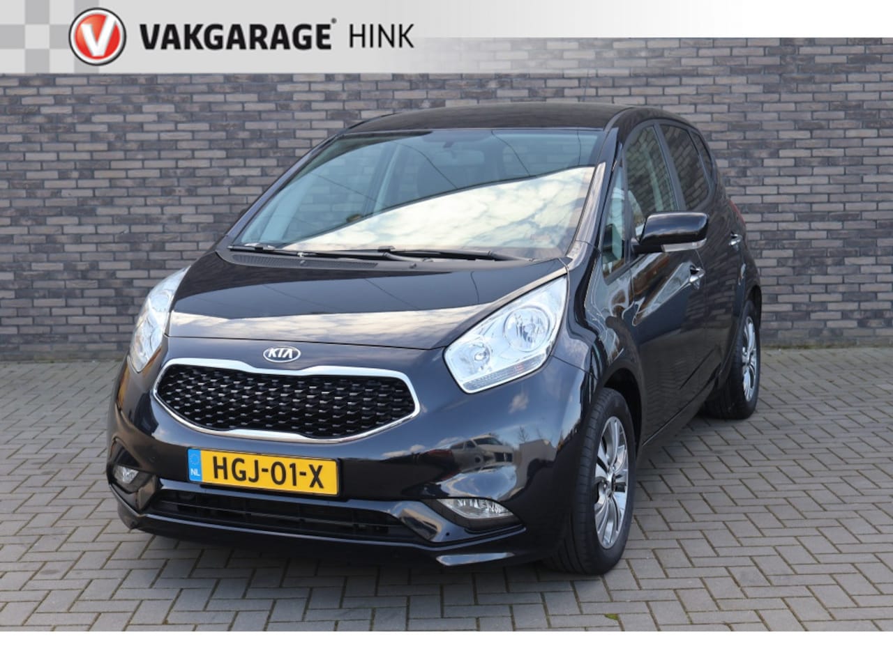 Kia Venga - 1.6 CVVT ExecutiveL. - AutoWereld.nl