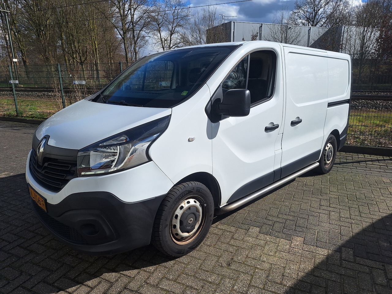 Renault Trafic - 1.6 dCi T29 L1H1 Comfort Energy met airco - AutoWereld.nl