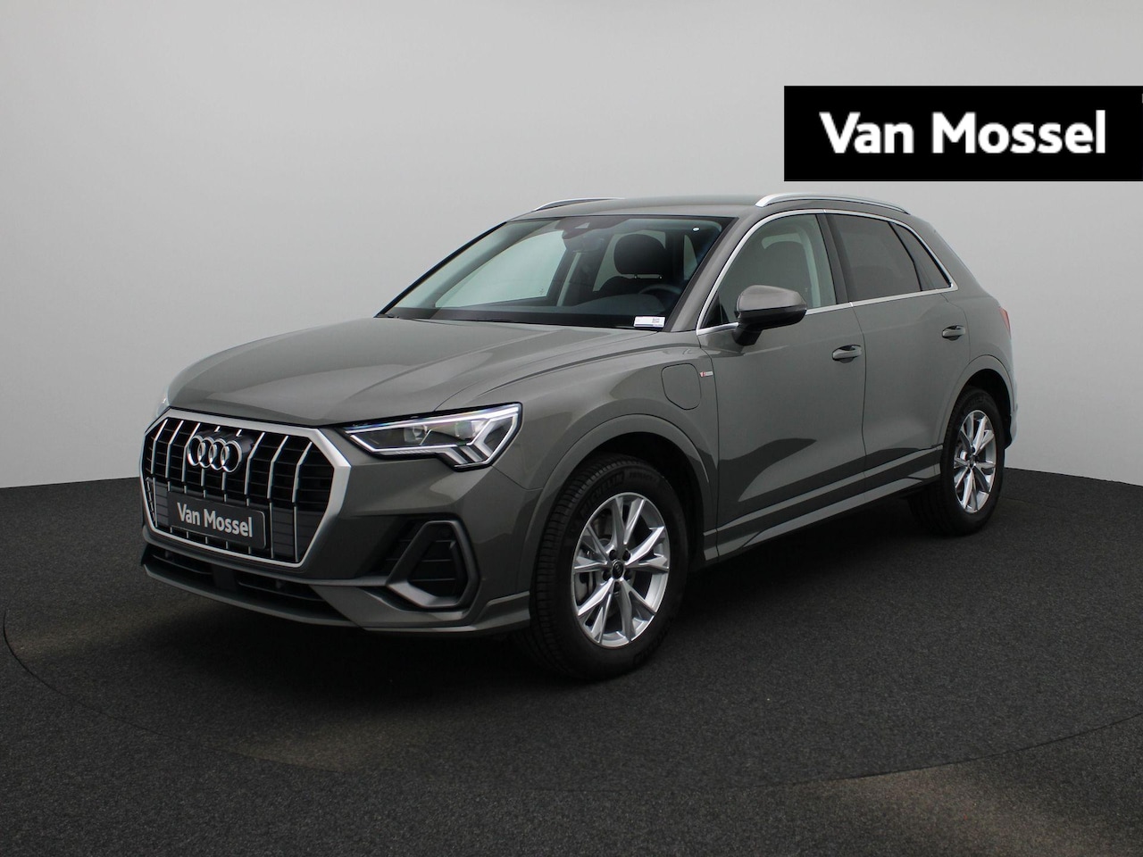 Audi Q3 - 45 TFSI e S edition 245 PK | S-line | Automaat | Navigatie | Camera | Adaptive Cruise Cont - AutoWereld.nl