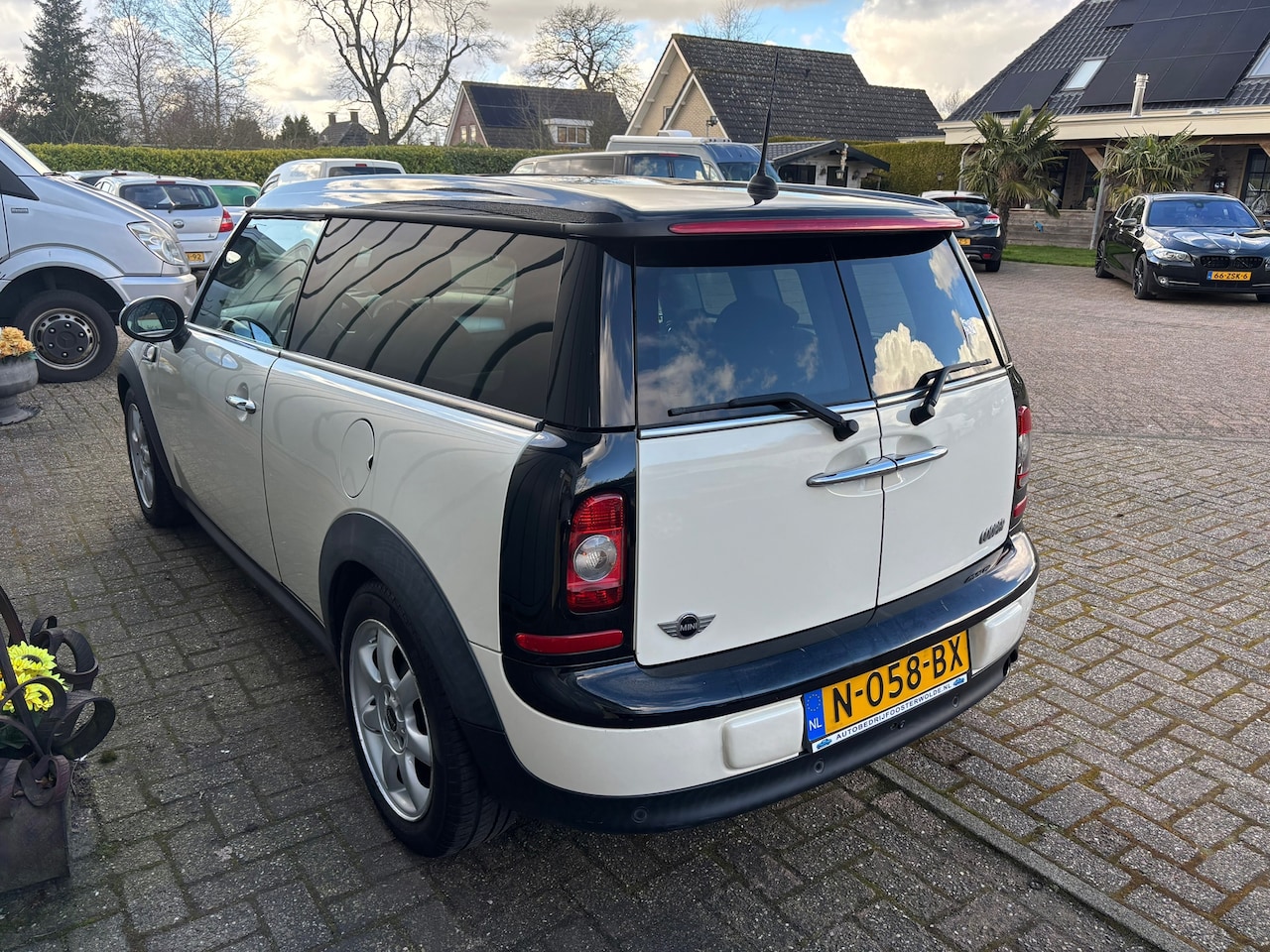 MINI Clubman - Mini 1.6 Cooper AIRCO//CRUISE//NAVI//ELEC.RAMEN//CLUBMAN//AUTOMAAT//LPG