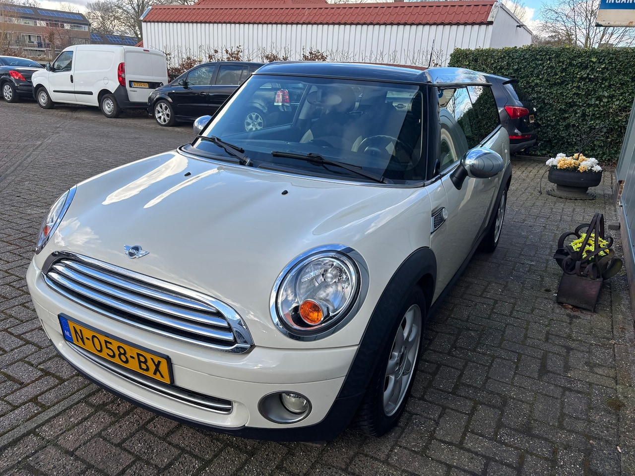 MINI Clubman - Mini 1.6 Cooper AIRCO//CRUISE//NAVI//ELEC.RAMEN//CLUBMAN//AUTOMAAT//LPG