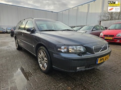 Volvo V70 - 2.3 T-5 Geartronic Titanium *Let op achterschade