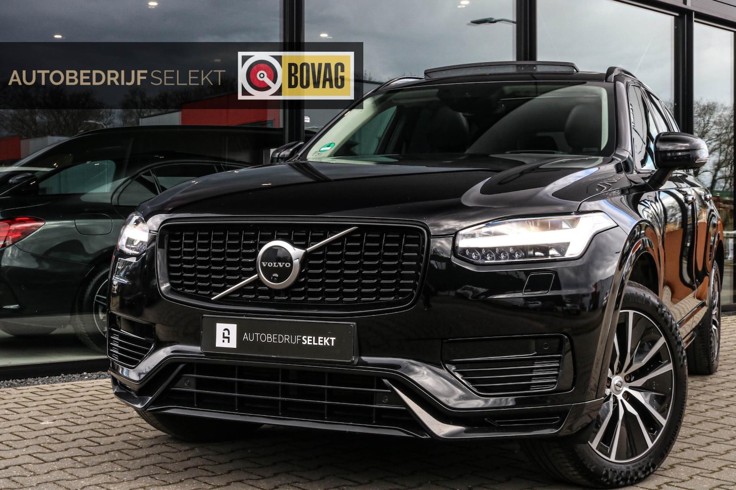 Volvo XC90 - 2.0 T8 Recharge AWD R-Design - BLACK EDITION - AutoWereld.nl