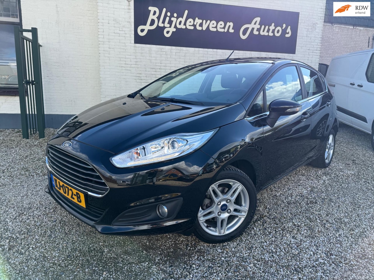 Ford Fiesta - 1.0 EcoBoost Titanium X Automaat | Camera | Navi |PDC |Trekhaak - AutoWereld.nl