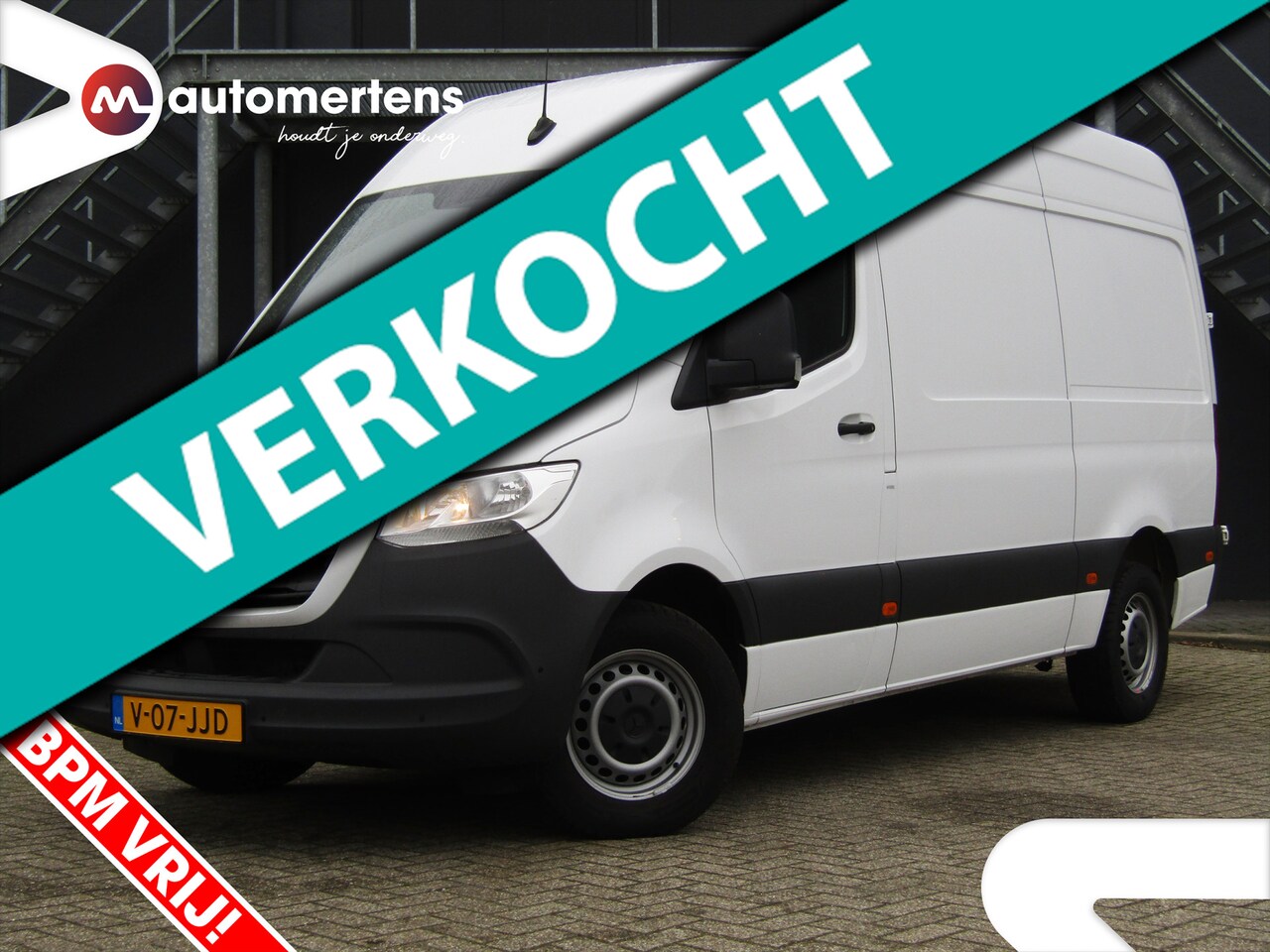 Mercedes-Benz Sprinter - 317CDI 170PK AUTOMAAT RWD L2H2 | * CAMERA * CRUISE CONTROL * STOELVERWARMING * - AutoWereld.nl