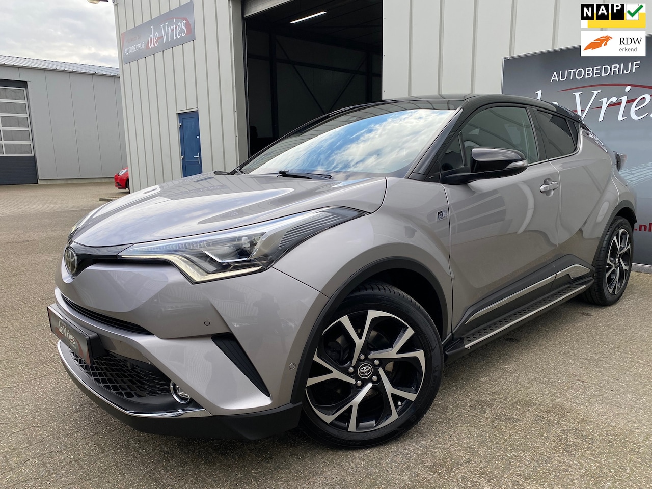 Toyota C-HR - 1.2 Executive / Clima / Cruise / Camera / Leder / Stuur-Stoelverw. / Parkeerhulp / Trekhaa - AutoWereld.nl