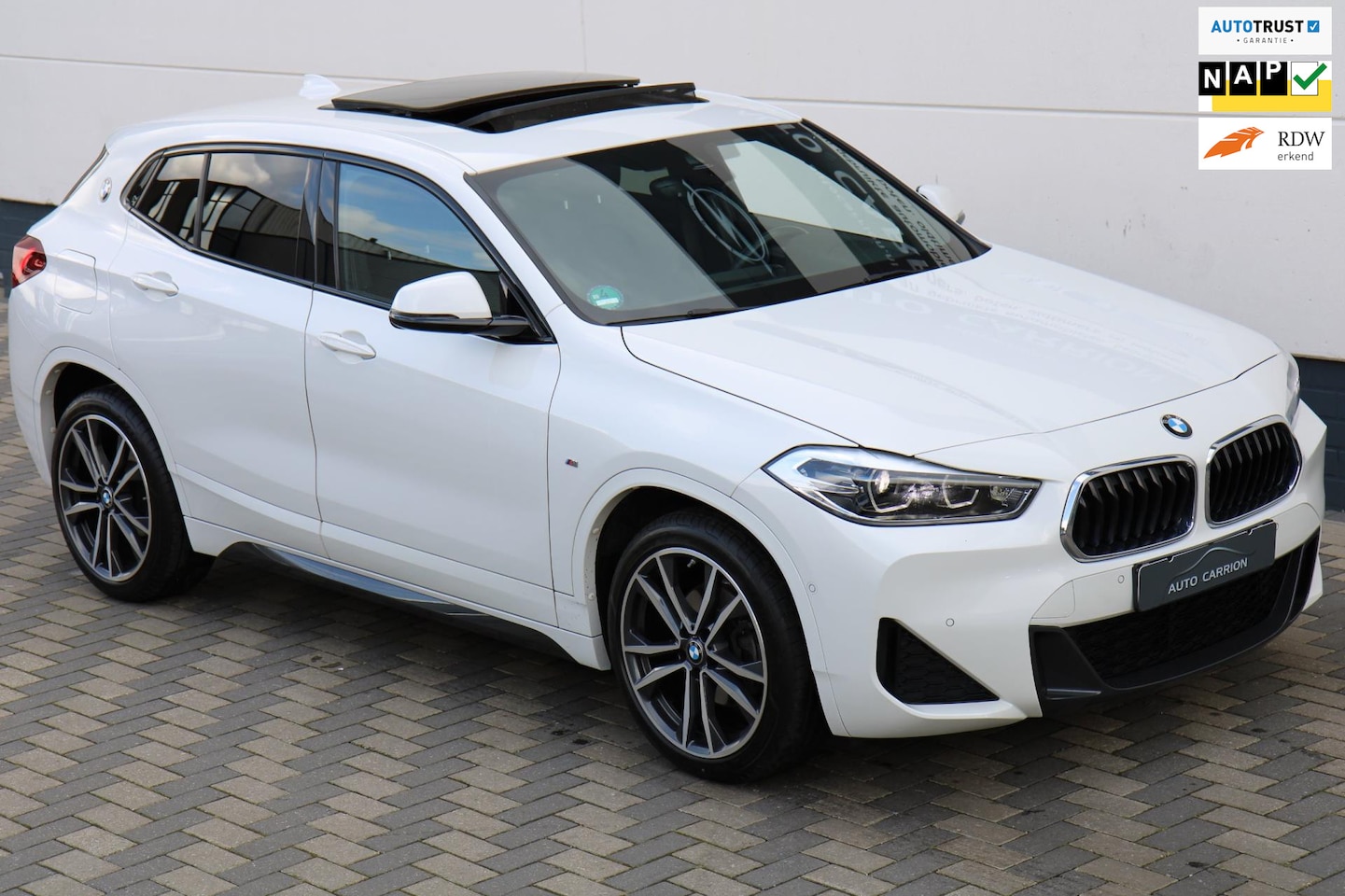 BMW X2 - SDrive18i High Executive M-Sport Pano Keyless Camera!! - AutoWereld.nl