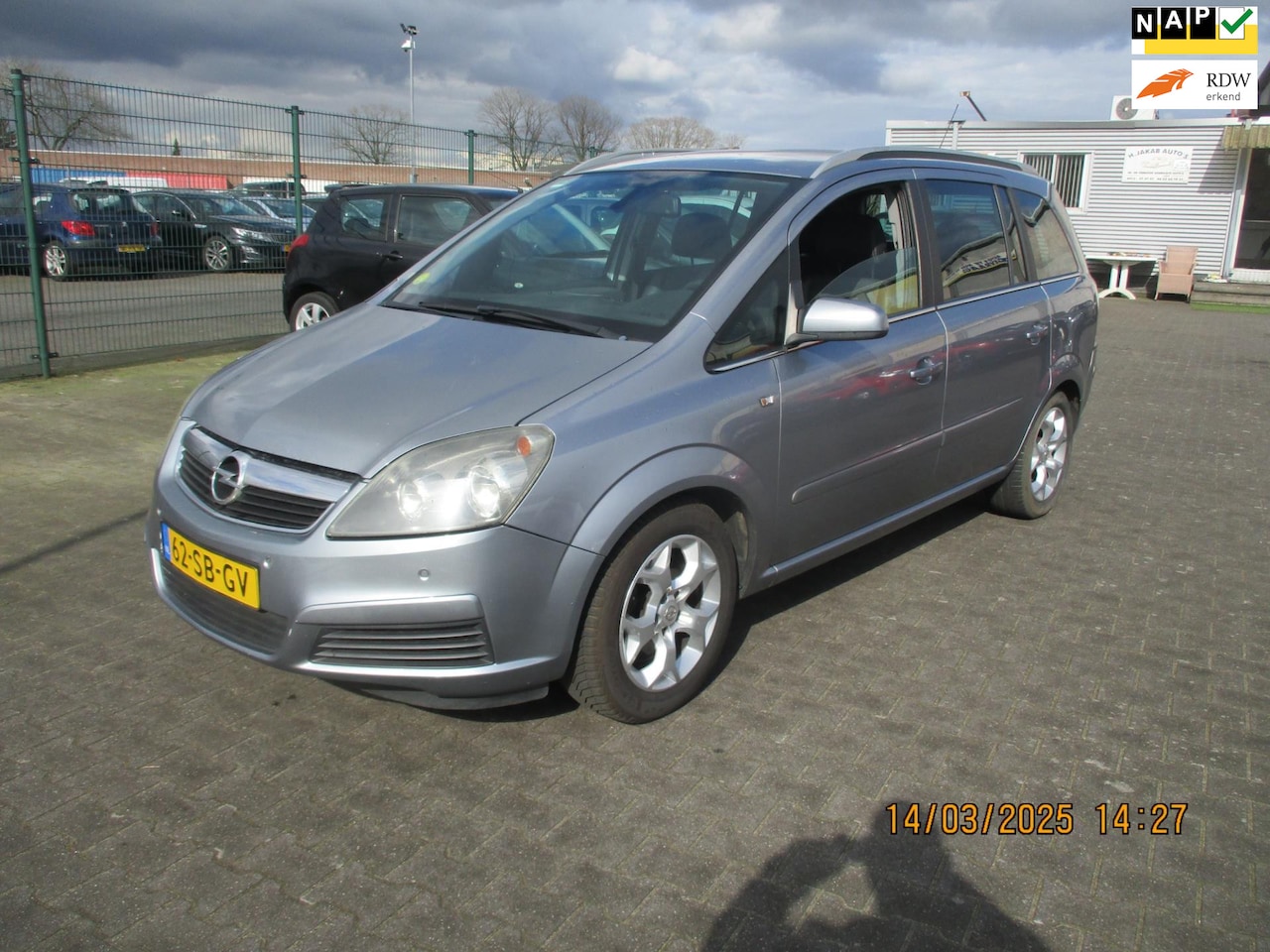 Opel Zafira - Opel Zafira 2.2 Cosmo 7 PERS.-AUTOMAAT - AutoWereld.nl