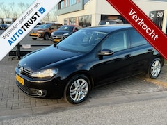 Volkswagen Golf - 1.6 TDI Highline BlueMotion NAVI, CRUISE, PDC V/A