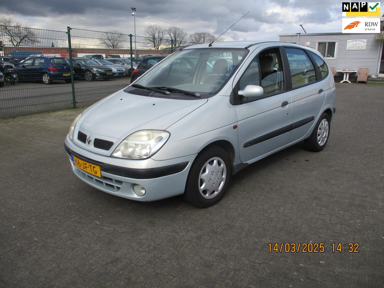 Renault Scénic - Renault Scénic 1.6-16V-AIRCO - AutoWereld.nl