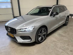 Volvo V60 - 2.0 B3 Momentum Advantage