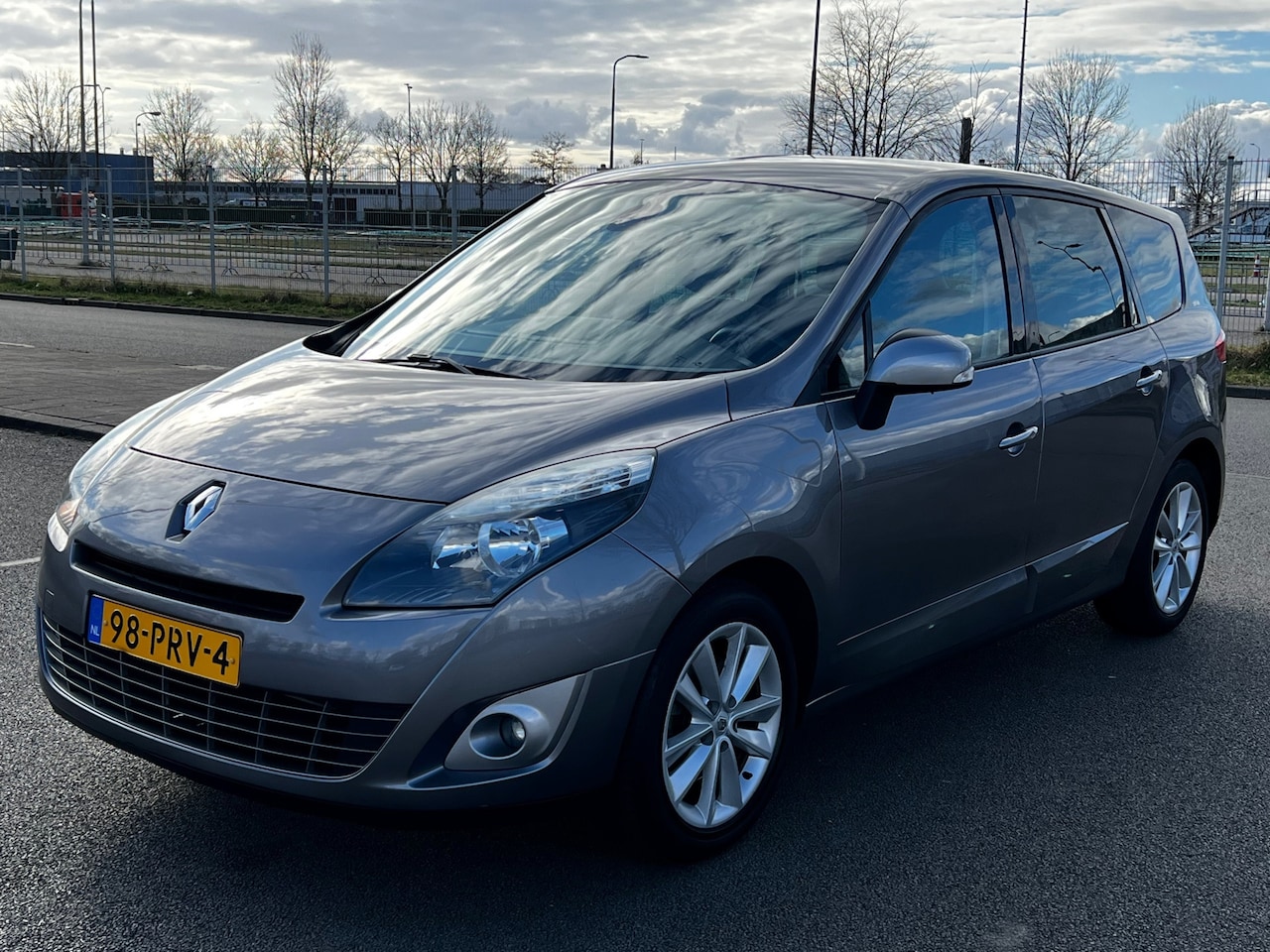 Renault Grand Scénic - 1.6 Celsium 7p. NAVI - Nieuwe APK - AutoWereld.nl