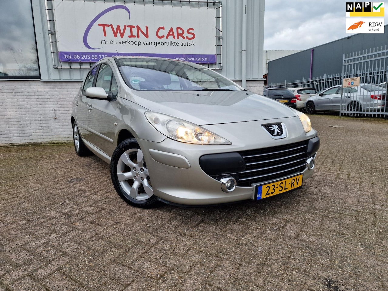 Peugeot 307 - 1.6-16V LEER AUTOMAAT AIRCO 5DRS - AutoWereld.nl