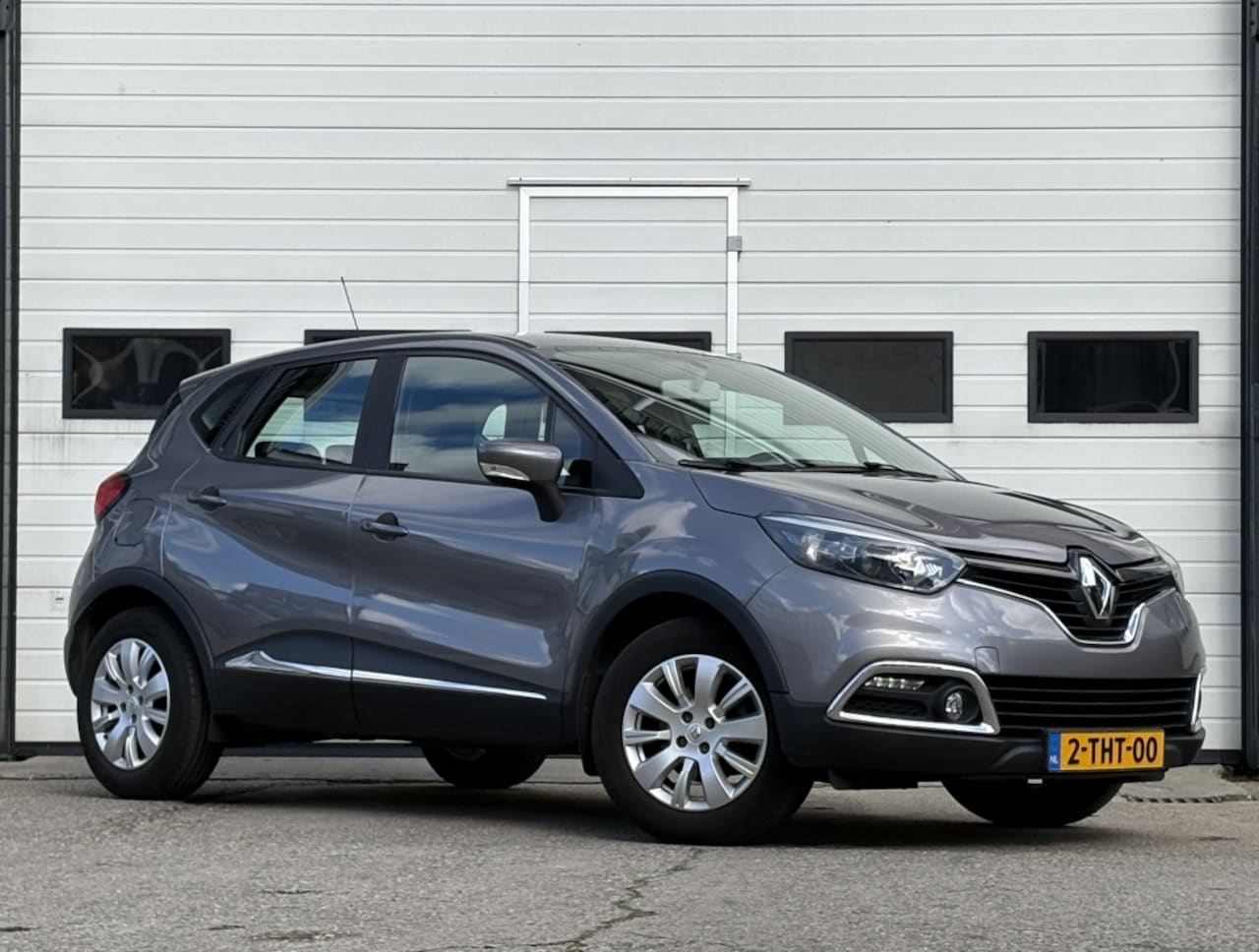 Renault Captur - 1.2 TCe Expression Navigatie | Airco | Pdc | LM Velgen |Trekhaak - AutoWereld.nl