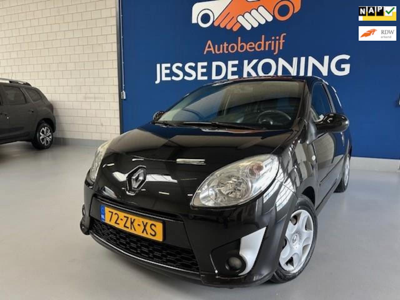 Renault Twingo - 1.2-16V Dynamique 1.2-16V Dynamique,bj.2008,kleur:zwart ! APK 02/2026 en NAP met 207701 km.Airco,Stuurbekrac - AutoWereld.nl