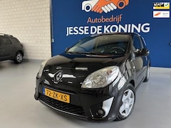 Renault Twingo - 1.2-16V Dynamique, bj.2008, kleur:zwart APK 02/2026 en NAP met 207701 km.Airco, Stuurbekra