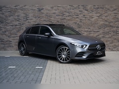 Mercedes-Benz A-klasse - 250 e AMG Line Panoramadak Camera  Widescreen Carplay Dodehoekdetectie Rode Stikels