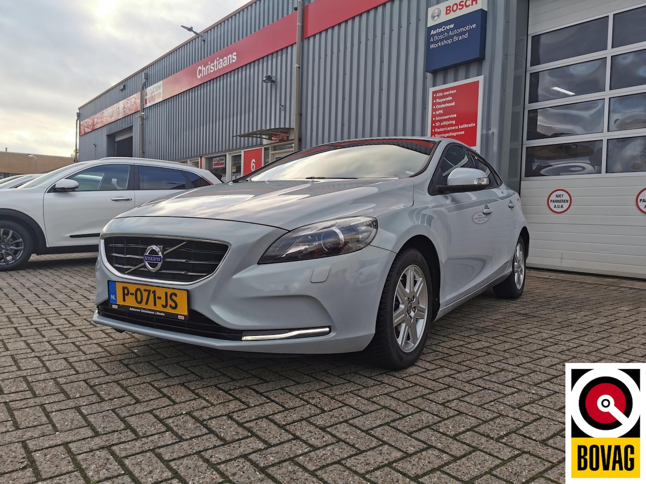 Volvo V40 - 1.6 T3 Momentum 1.6 T3 Momentum - AutoWereld.nl