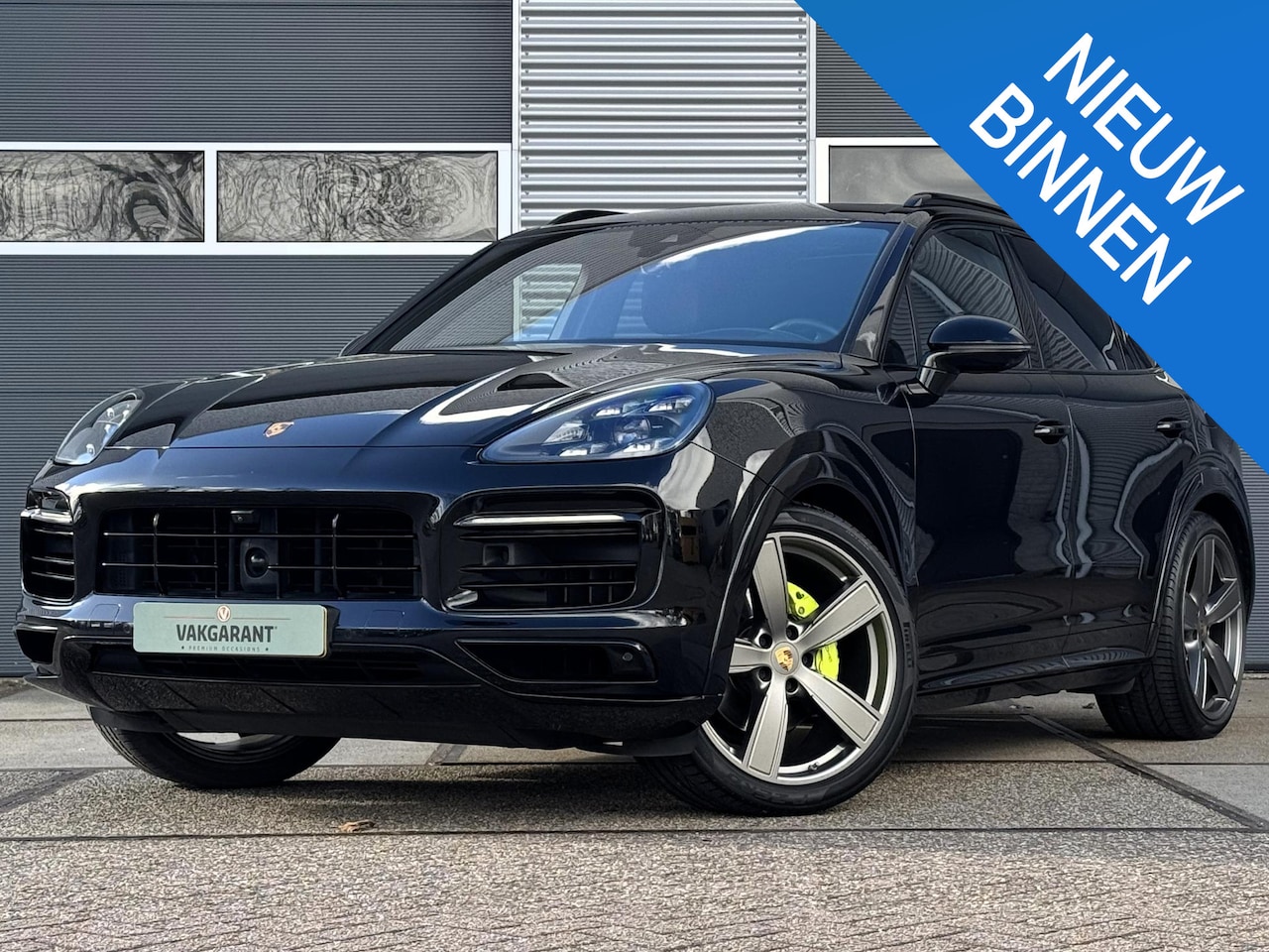 Porsche Cayenne - 3.0 E-Hybrid |Panorama dak | Soft close | Head-up | Trekhaak | - AutoWereld.nl