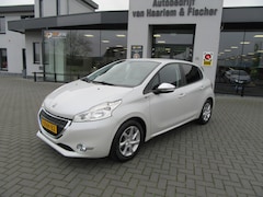 Peugeot 208 - 1.2 e-VTi Style Automaat, Navigatie, PDC