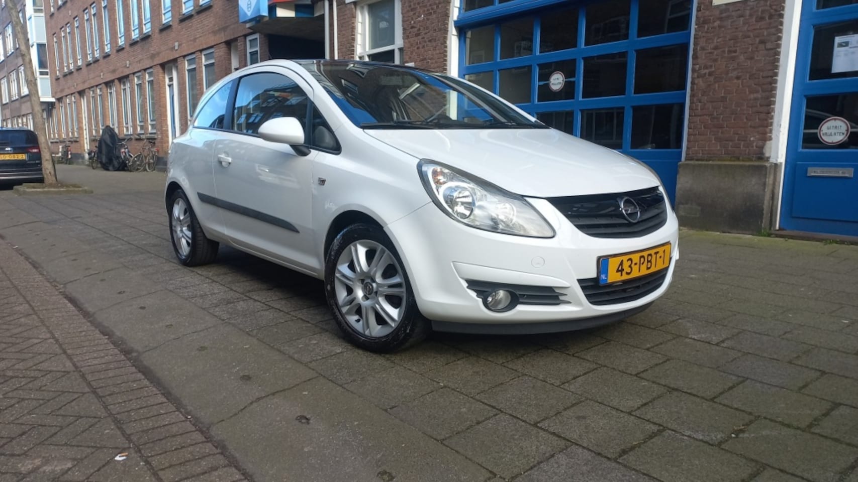 Opel Corsa - 1.4-16V Color Edit. - AutoWereld.nl