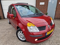 Renault Modus - 1.4-16V Initiale In bijna nieuw staat verkerende Renault Modus  1.4 16V  Initiale.  Airco. Panodak. Lm velg