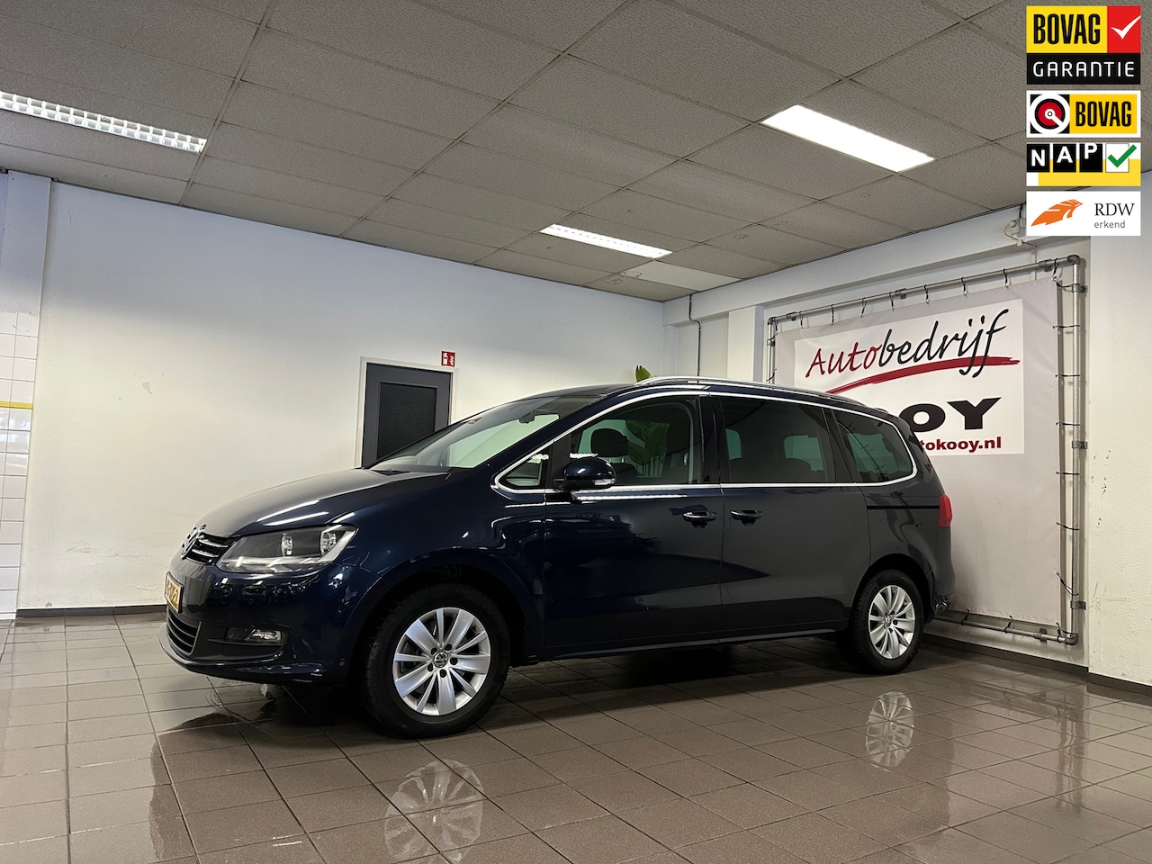 Volkswagen Sharan - 1.4 TSI Comfortline * 7 Persoons / Navigatie / Parkeersensoren / NL Auto * - AutoWereld.nl