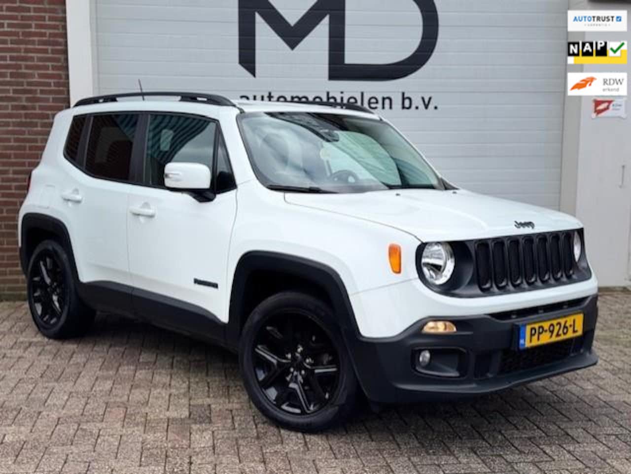 Jeep Renegade - 1.4 MultiAir Night Eagle II - NAP - Navi - PDC - AutoWereld.nl