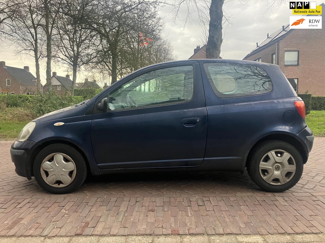 Toyota Yaris - 1.3 VVT-i Terra met Airco Nwe. APK - AutoWereld.nl