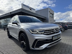 Volkswagen Tiguan - 1.4 TSI eHybrid R-Line Business+ Q light, Pano/dak, trekhaak, aut cruise , etc