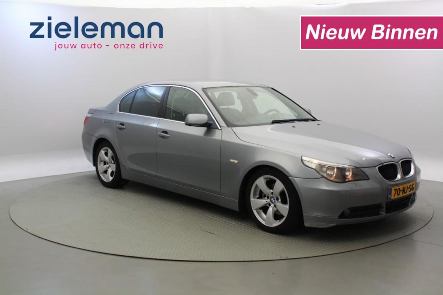 BMW 5-serie - 520i Sedan Executive - Leer, Navi, Cruise - AutoWereld.nl