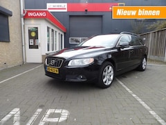 Volvo V70 - D5 / automaat / leer / Blis / add. cruise