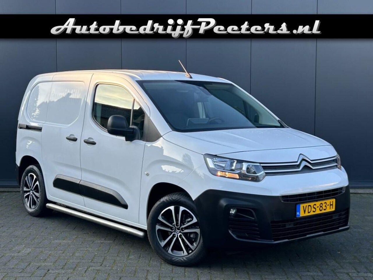 Citroën Berlingo - 1.5 HDI Airco Navi Carplay Android Cruise Camera Trekhaak - AutoWereld.nl