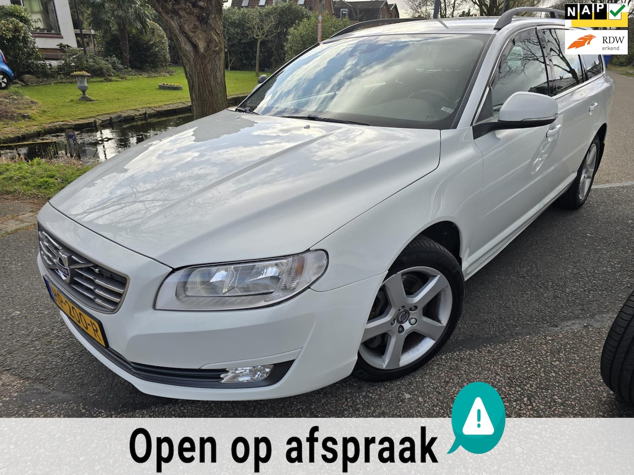 Volvo V70 - 2.4 D5 AWD Kinetic/Airco/Apk Nov. 2025/ 1e eig. - AutoWereld.nl