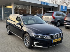 Volkswagen Passat Variant - 1.4 TSI GTE Connected Series Plus Panorama ACC