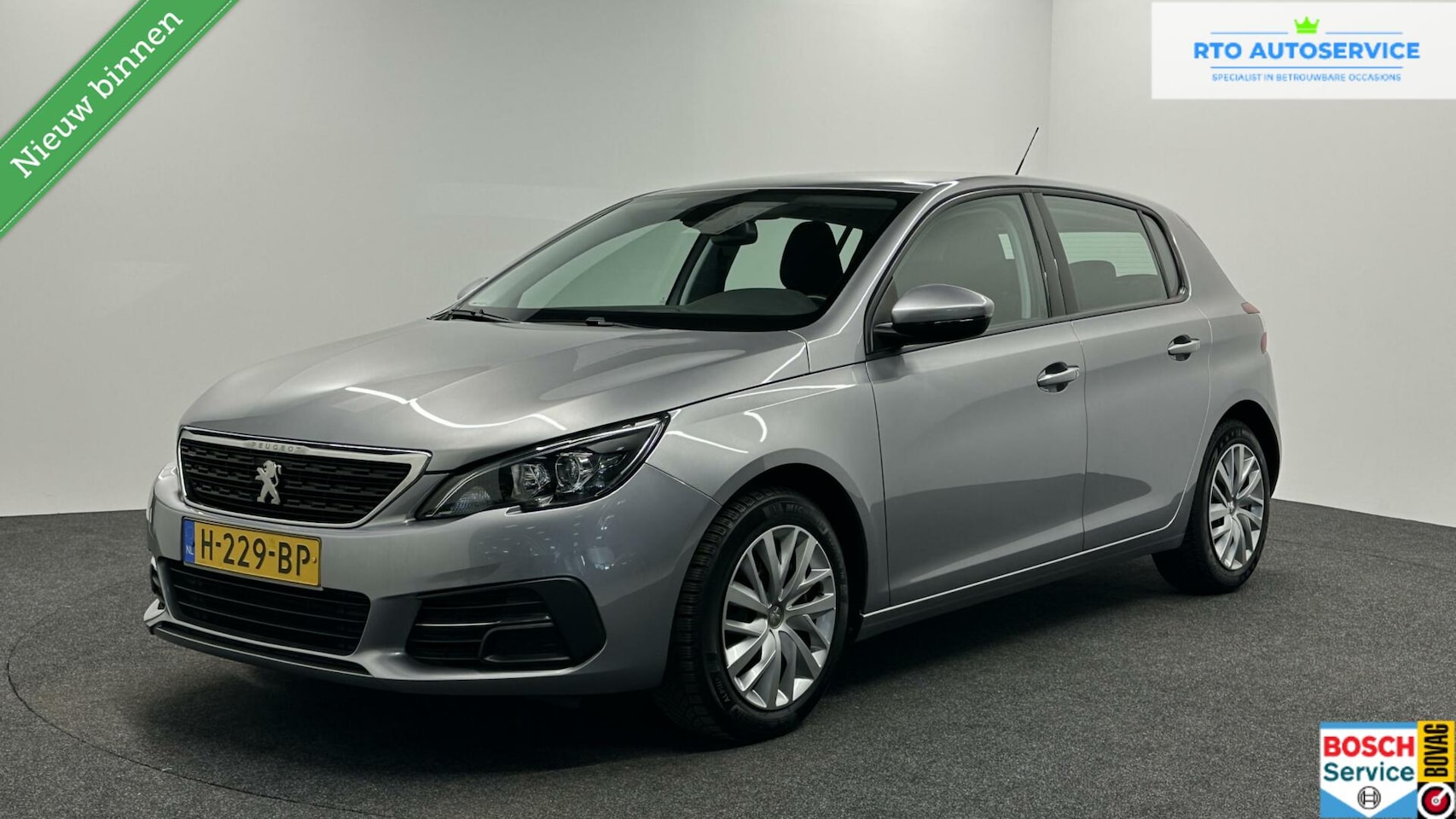 Peugeot 308 - 1.2 PureTech Blue Lease CRUISE NAVI CAMERA CARPLAY - AutoWereld.nl