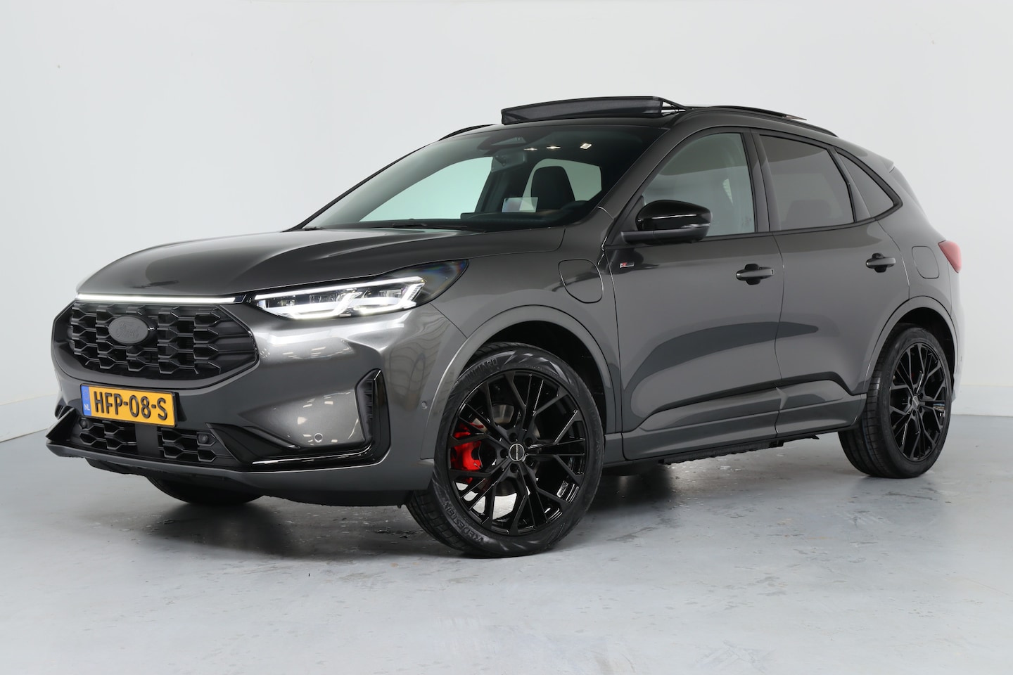 Ford Kuga - 2.5 PHEV ST-Line X Black Pack | 20'' Lichtmetalen Velgen | Panorama Dak | Winter Pack | Te - AutoWereld.nl