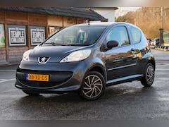 Peugeot 107 - 1.0-12V XR 68pk 3 EIGENAREN | ZOMER + WINTERSET