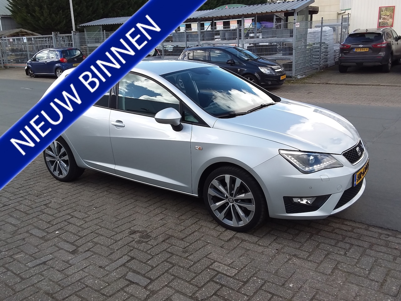 Seat Ibiza - 1.0 EcoTSI FR Connect 1.0 EcoTSI FR Connect - AutoWereld.nl