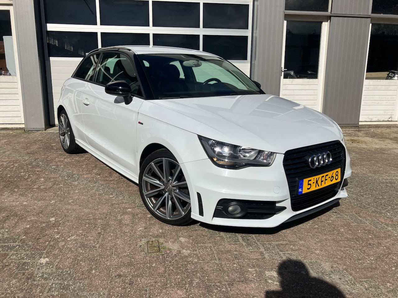 Audi A1 - 1.2 TFSI Pro Line S S-line binnen/buiten Airco Nw-apk Origineel NL-auto Navigatie - AutoWereld.nl