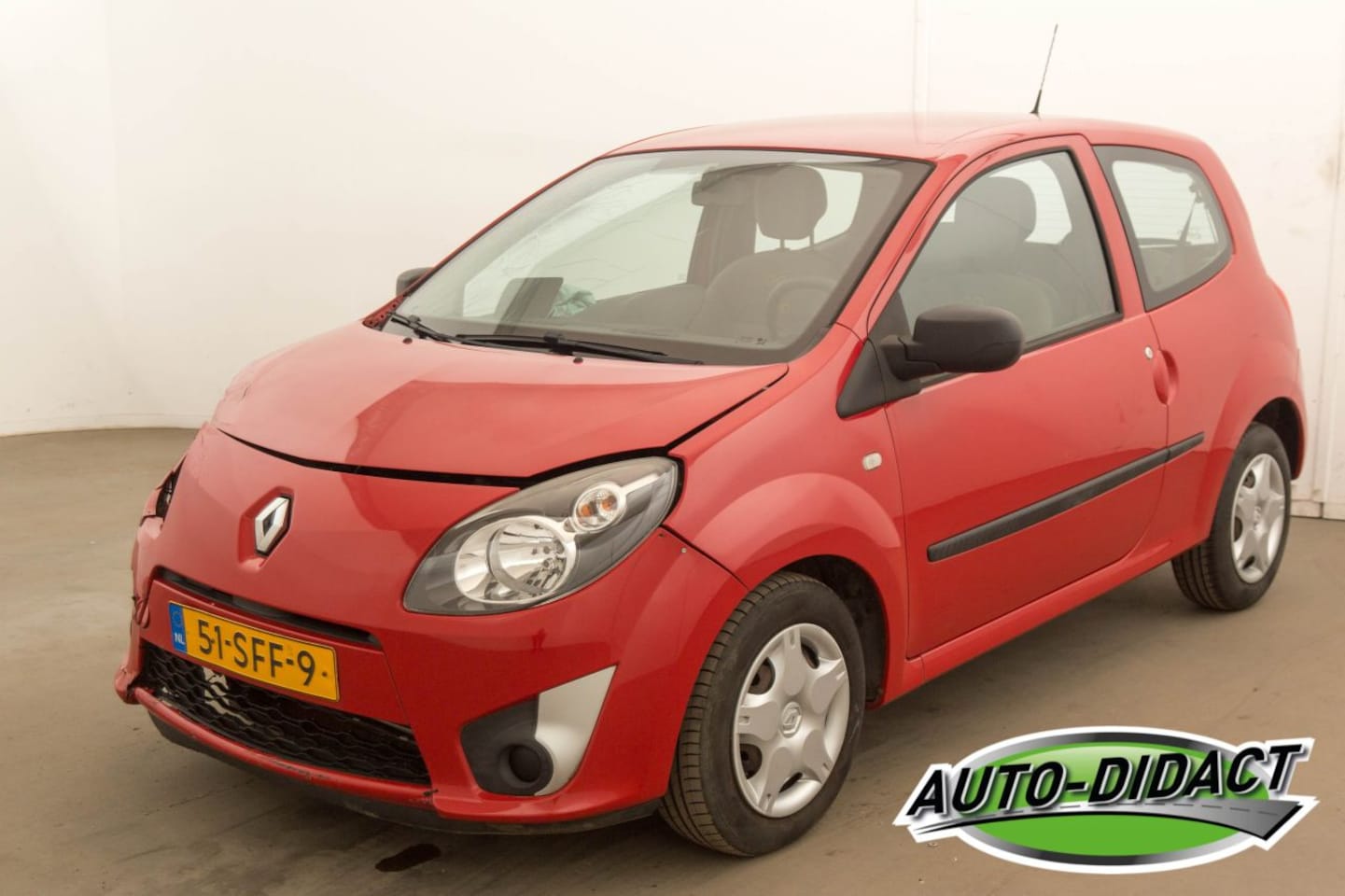 Renault Twingo - 1.2-16V Authentique 1.2-16V Authentique - AutoWereld.nl