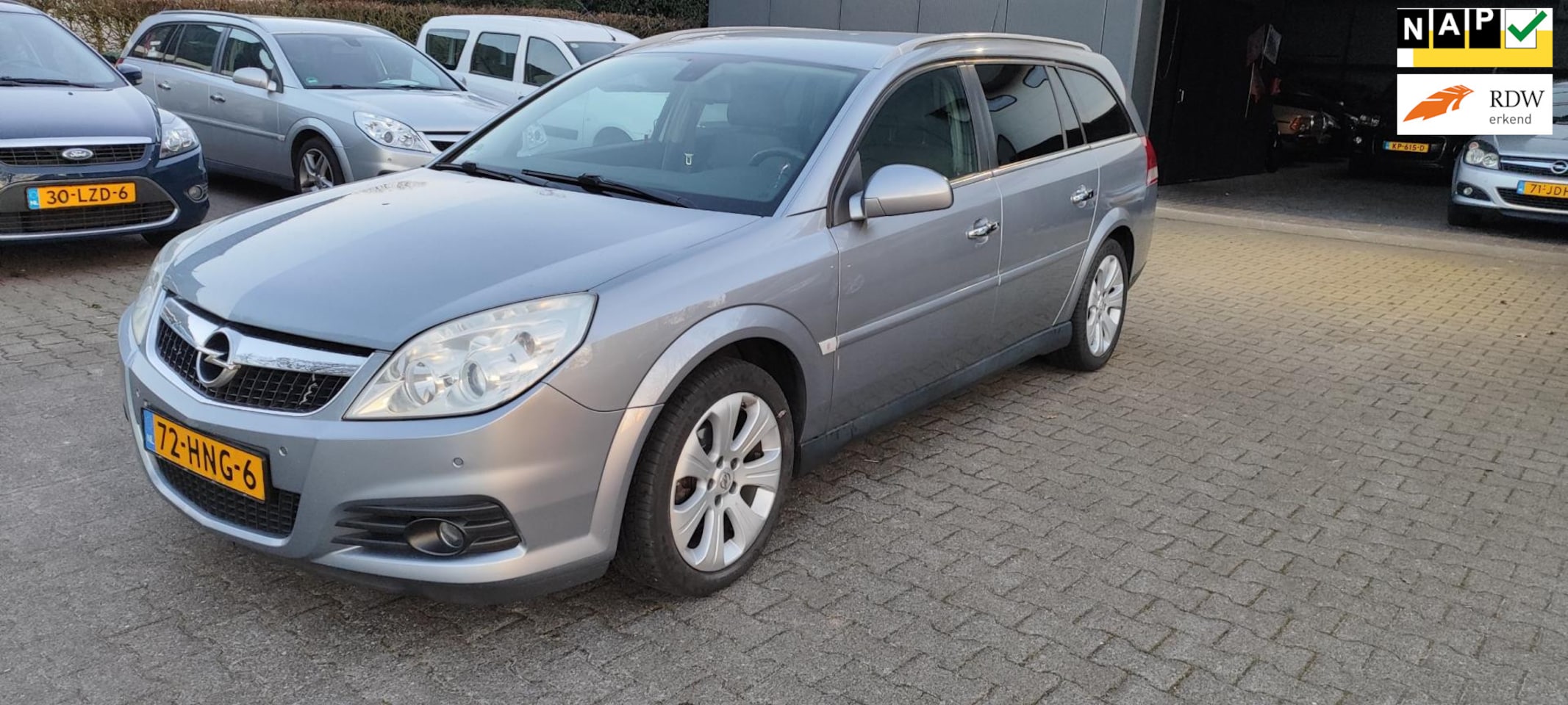 Opel Vectra Wagon - 1.8-16V Executive clima/navi - AutoWereld.nl