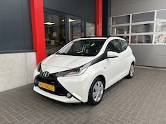 Toyota Aygo - AYGO 1.0 VVTi x-clusive navigatie, cabio dak, camera