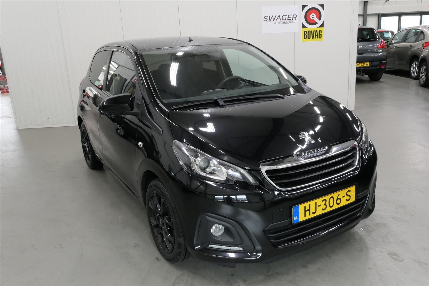 Peugeot 108 - 1.0 e-VTi 68pk 5D Blue Lease - AutoWereld.nl