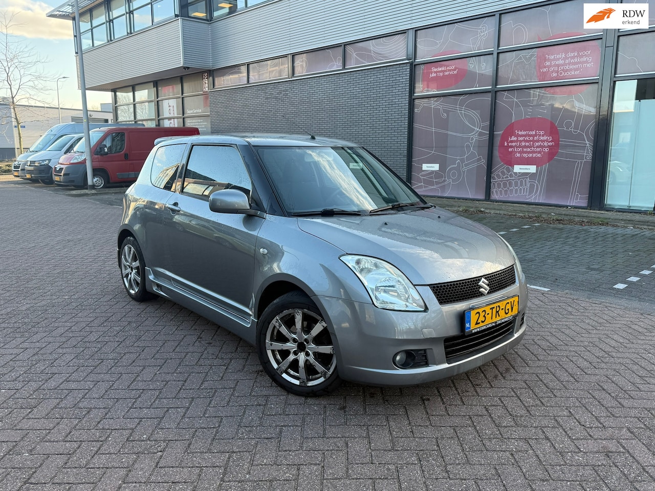 Suzuki Swift - 1.5 Exclusive NAVI Scherm Airco new apk - AutoWereld.nl