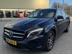 Mercedes-Benz GLA-Klasse - 180d / Panoramadak / DEALER ONDERHOUD