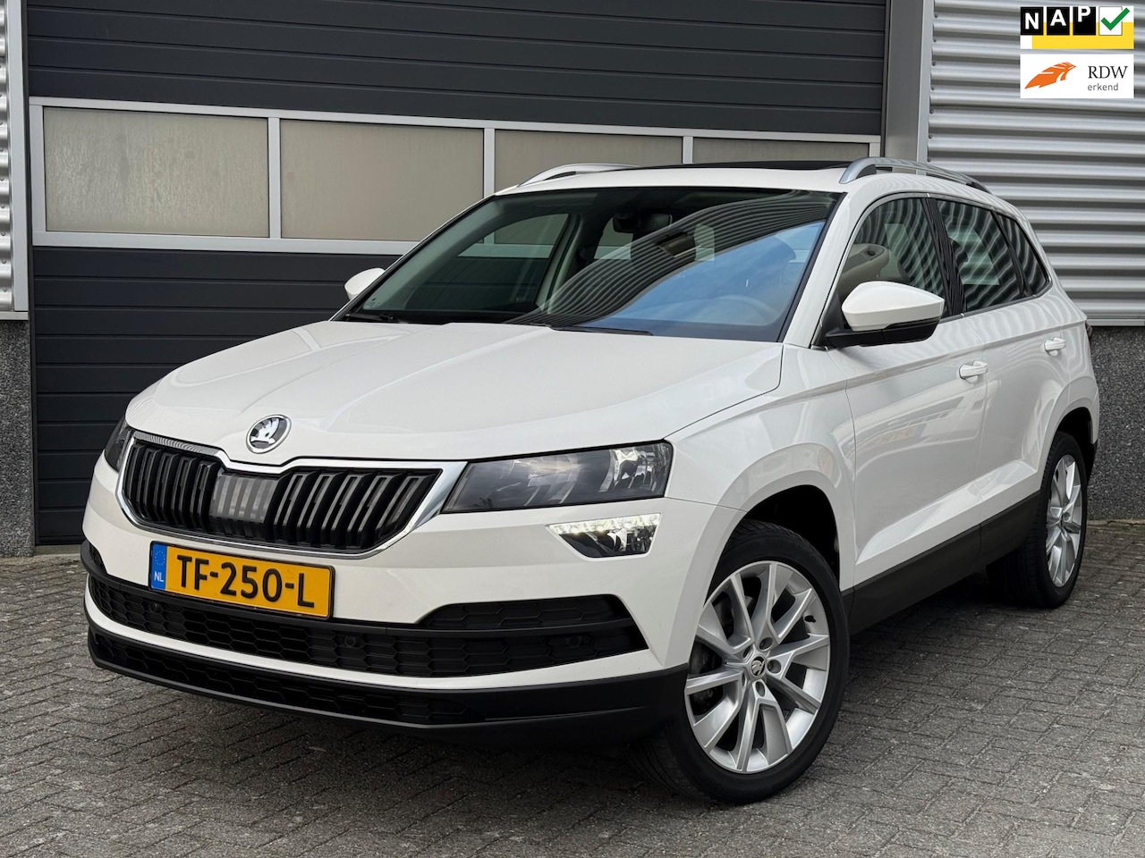 Skoda Karoq - 1.0 TSI Pano Led Navi Org-NL - AutoWereld.nl